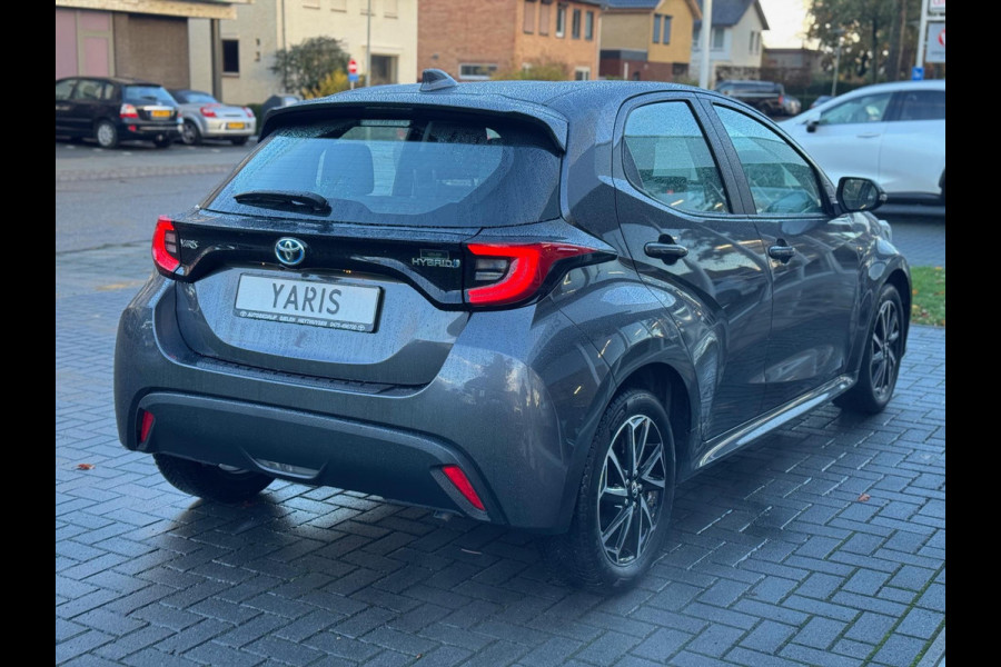 Toyota Yaris 1.5 Hybrid Dynamic | 16 inch, LED, Apple CarPlay/Android Auto, Parkeercamera, Adaptive cruise control