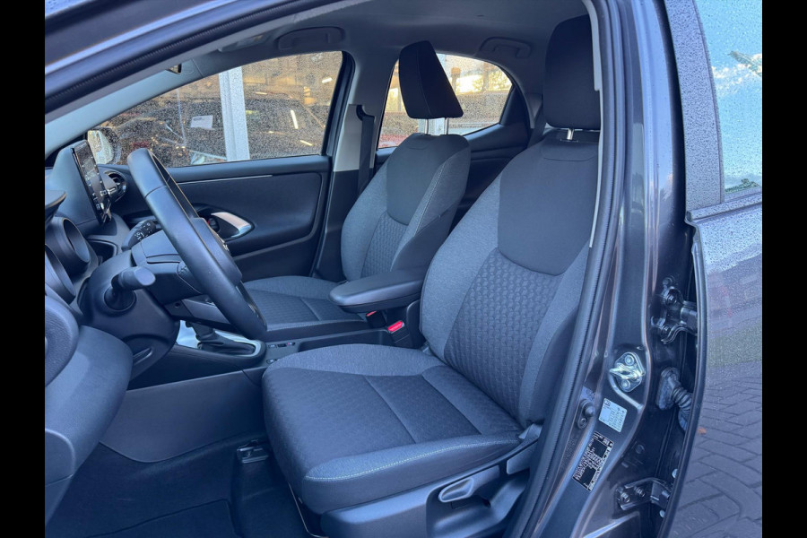 Toyota Yaris 1.5 Hybrid Dynamic | 16 inch, LED, Apple CarPlay/Android Auto, Parkeercamera, Adaptive cruise control