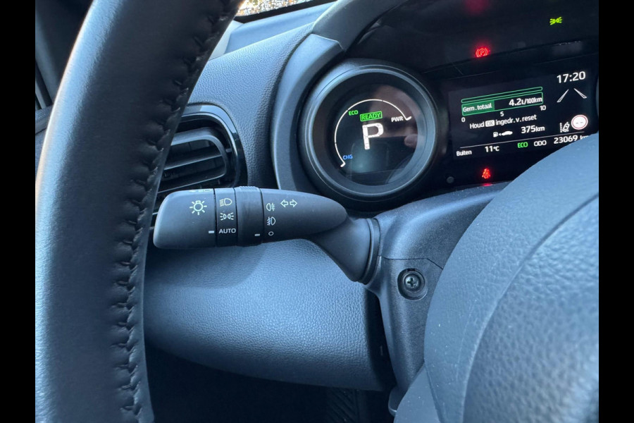 Toyota Yaris 1.5 Hybrid Dynamic | 16 inch, LED, Apple CarPlay/Android Auto, Parkeercamera, Adaptive cruise control