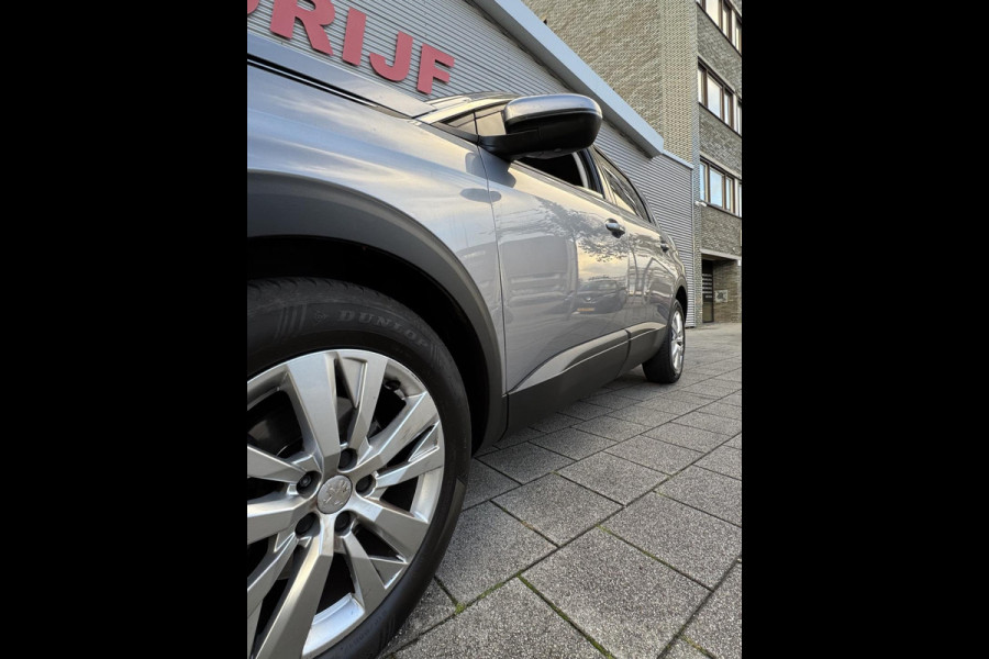 Peugeot 5008 1.2 PureTech Active Pack 7 Persoons - Navigatie/Apple CarPlay I Airco I LED I PDC I Sport velgen I-Dealer onderhouden Peugeot 5008 1.2 PureTech Active Pack 7 Persoons - Navigatie/Apple CarPlay I Airco I LED I PDC I Sport velgen I-Dealer onderhouden