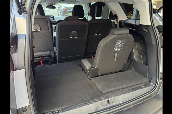 Peugeot 5008 1.2 PureTech Active Pack 7 Persoons - Navigatie/Apple CarPlay I Airco I LED I PDC I Sport velgen I-Dealer onderhouden Peugeot 5008 1.2 PureTech Active Pack 7 Persoons - Navigatie/Apple CarPlay I Airco I LED I PDC I Sport velgen I-Dealer onderhouden