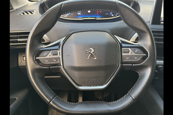 Peugeot 5008 1.2 PureTech Active Pack 7 Persoons - Navigatie/Apple CarPlay I Airco I LED I PDC I Sport velgen I-Dealer onderhouden Peugeot 5008 1.2 PureTech Active Pack 7 Persoons - Navigatie/Apple CarPlay I Airco I LED I PDC I Sport velgen I-Dealer onderhouden