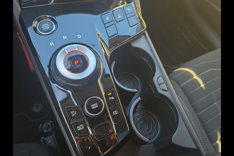 Kia Sportage 1.6 T-GDi Hybrid DynamicPlusLine | Navigatie | Dodehoekdetectie | Stoel- en Stuurverwarming | Elektrische achterklep Kia Sportage 1.6 T-GDi Hybrid DynamicPlusLine | Navigatie | Dodehoekdetectie | Stoel- en Stuurverwarming | Elektrische achterklep