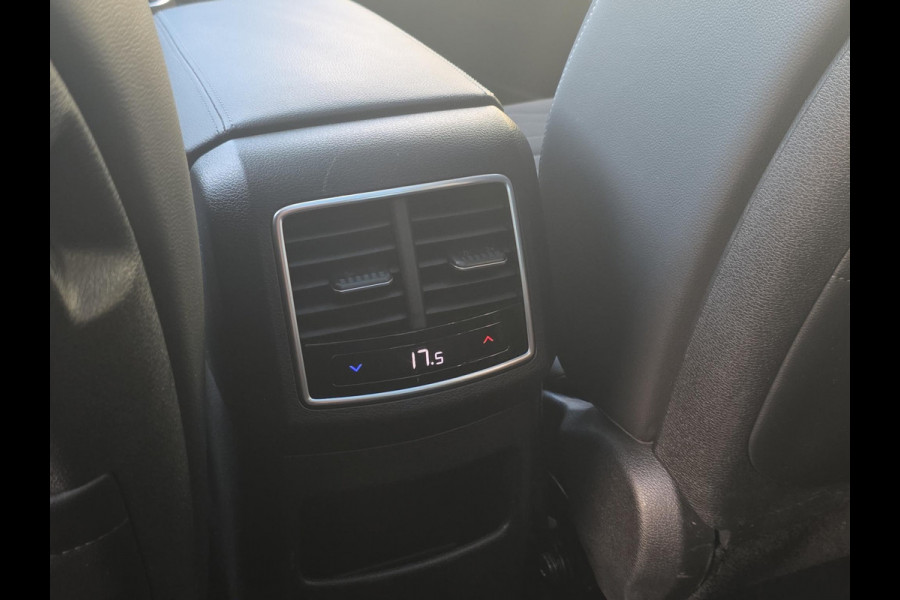 Kia Sportage 1.6 T-GDi Hybrid DynamicPlusLine | Navigatie | Dodehoekdetectie | Stoel- en Stuurverwarming | Elektrische achterklep Kia Sportage 1.6 T-GDi Hybrid DynamicPlusLine | Navigatie | Dodehoekdetectie | Stoel- en Stuurverwarming | Elektrische achterklep