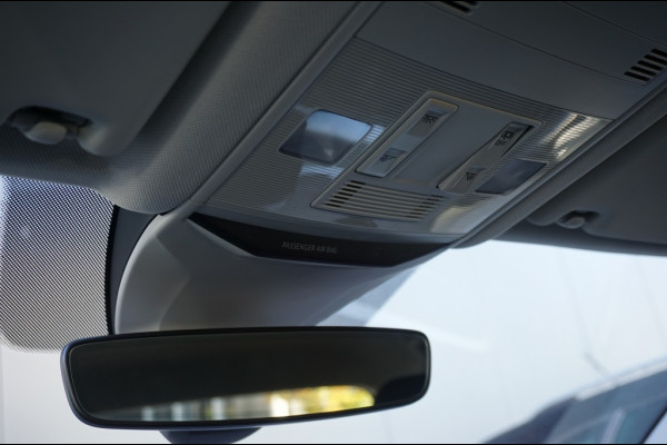 Volkswagen T-Roc 115PK Life Edition CLIMA | STOELVERWARMING | PARK.SENS | CARPLAY Volkswagen T-Roc 115PK Life Edition CLIMA | STOELVERWARMING | PARK.SENS | CARPLAY