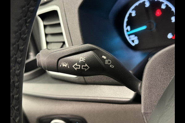 Ford Transit Custom 320 2.0 TDCI L2H1 Sport Airco ACC Bluetooth Navi Trekhaak Stoelverwarming Ford Transit Custom 320 2.0 TDCI L2H1 Sport Airco ACC Bluetooth Navi Trekhaak Stoelverwarming