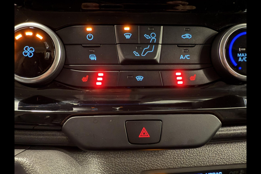 Ford Transit Custom 320 2.0 TDCI L2H1 Sport Airco ACC Bluetooth Navi Trekhaak Stoelverwarming Ford Transit Custom 320 2.0 TDCI L2H1 Sport Airco ACC Bluetooth Navi Trekhaak Stoelverwarming