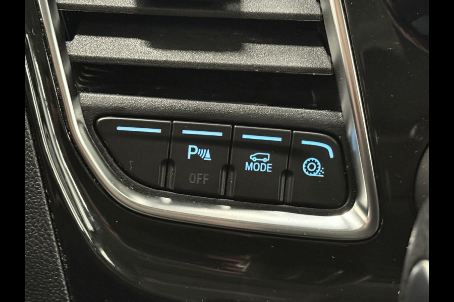 Ford Transit Custom 320 2.0 TDCI L2H1 Sport Airco ACC Bluetooth Navi Trekhaak Stoelverwarming Ford Transit Custom 320 2.0 TDCI L2H1 Sport Airco ACC Bluetooth Navi Trekhaak Stoelverwarming