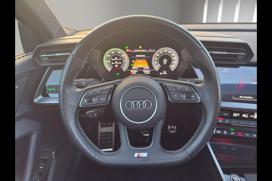 Audi A3 Sportback 45 TFSI e S edition Competition | Sfeer | Stoelverw. | Camera | B&O | Keyless | Carplay | Audi A3 Sportback 45 TFSI e S edition Competition | Sfeer | Stoelverw. | Camera | B&O | Keyless | Carplay |