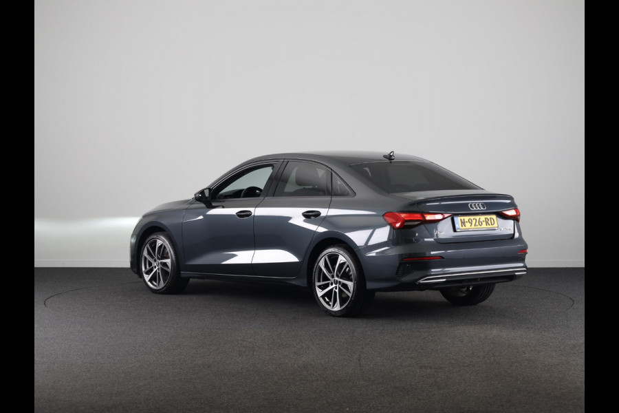 Audi A3 Limousine 30 TFSI Pro Line 110pk S-tronic | Stoelverwarming | 18 inch Lichtmetalen velgen | Cruise controle | Navigatie via App Audi A3 Limousine 30 TFSI Pro Line 110pk S-tronic | Stoelverwarming | 18 inch Lichtmetalen velgen | Cruise controle | Navigatie via App