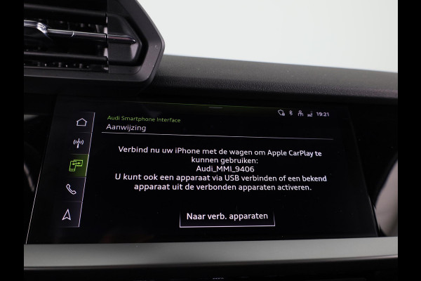 Audi A3 Limousine 30 TFSI Pro Line 110pk S-tronic | Stoelverwarming | 18 inch Lichtmetalen velgen | Cruise controle | Navigatie via App Audi A3 Limousine 30 TFSI Pro Line 110pk S-tronic | Stoelverwarming | 18 inch Lichtmetalen velgen | Cruise controle | Navigatie via App