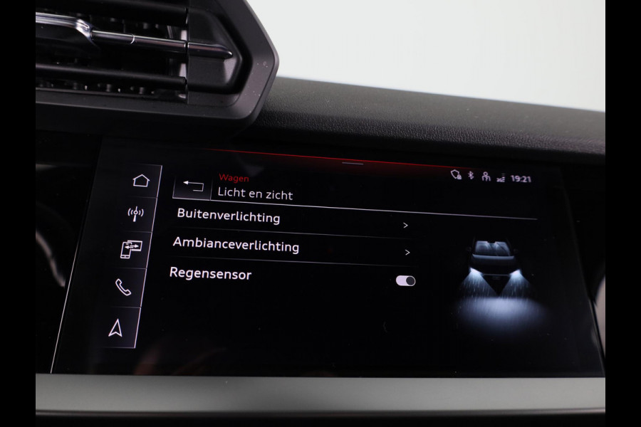 Audi A3 Limousine 30 TFSI Pro Line 110pk S-tronic | Stoelverwarming | 18 inch Lichtmetalen velgen | Cruise controle | Navigatie via App Audi A3 Limousine 30 TFSI Pro Line 110pk S-tronic | Stoelverwarming | 18 inch Lichtmetalen velgen | Cruise controle | Navigatie via App