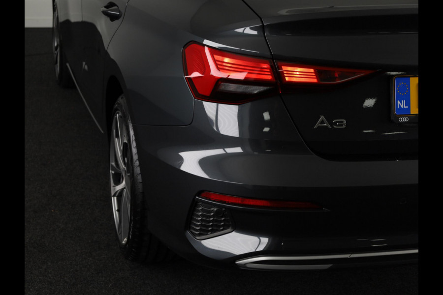 Audi A3 Limousine 30 TFSI Pro Line 110pk S-tronic | Stoelverwarming | 18 inch Lichtmetalen velgen | Cruise controle | Navigatie via App Audi A3 Limousine 30 TFSI Pro Line 110pk S-tronic | Stoelverwarming | 18 inch Lichtmetalen velgen | Cruise controle | Navigatie via App