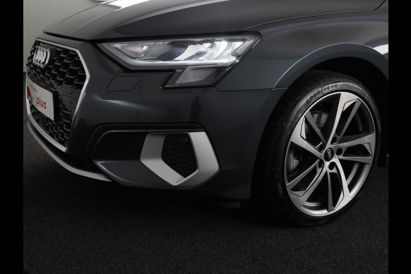 Audi A3 Limousine 30 TFSI Pro Line 110pk S-tronic | Stoelverwarming | 18 inch Lichtmetalen velgen | Cruise controle | Navigatie via App Audi A3 Limousine 30 TFSI Pro Line 110pk S-tronic | Stoelverwarming | 18 inch Lichtmetalen velgen | Cruise controle | Navigatie via App