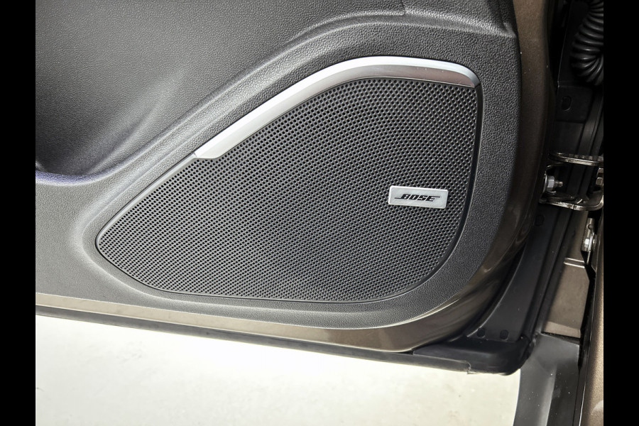 Renault Grand Scénic 1.3 TCe Bose 7p. (NL-auto, Navi, Trekhaak, Parkeersensoren, StoelV, Cruise Con, Etc) Renault Grand Scénic 1.3 TCe Bose 7p. (NL-auto, Navi, Trekhaak, Parkeersensoren, StoelV, Cruise Con, Etc)