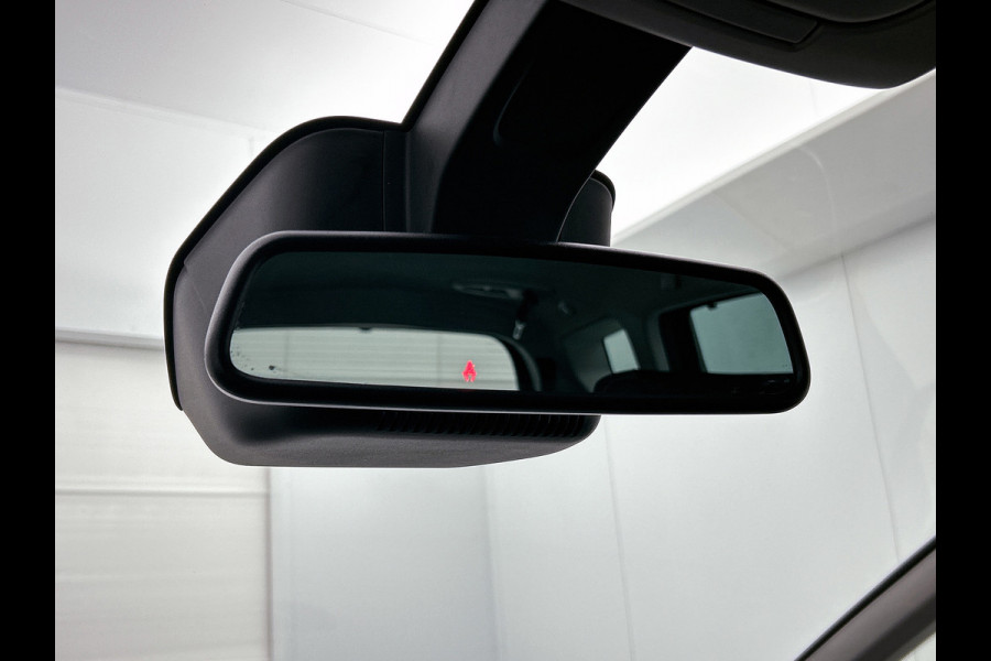 Renault Grand Scénic 1.3 TCe Bose 7p. (NL-auto, Navi, Trekhaak, Parkeersensoren, StoelV, Cruise Con, Etc) Renault Grand Scénic 1.3 TCe Bose 7p. (NL-auto, Navi, Trekhaak, Parkeersensoren, StoelV, Cruise Con, Etc)