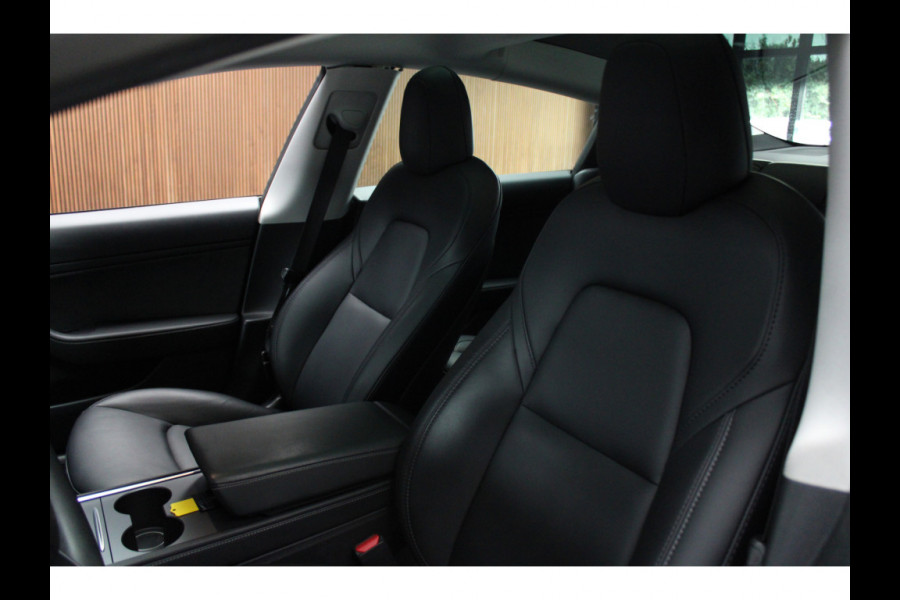 Tesla Model 3 Standard Plus ACC Autopilot Stuurverwarm. PDC Leer Navi Panoramadak 360° Elektr. achterklep Stoelverwarming voor & achter Climate voor & achter LM velgen BTW auto! Nieuw! Tesla Model 3 Standard Plus ACC Autopilot Stuurverwarm. PDC Leer Navi Panoramadak 360° Elektr. achterklep Stoelverwarming voor & achter Climate voor & achter LM velgen BTW auto! Nieuw!