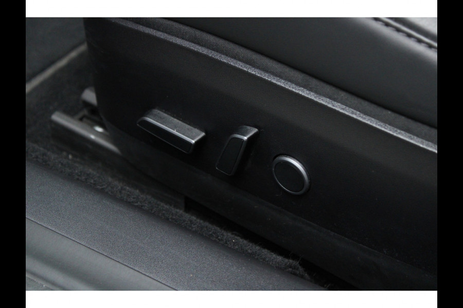 Tesla Model 3 Standard Plus ACC Autopilot Stuurverwarm. PDC Leer Navi Panoramadak 360° Elektr. achterklep Stoelverwarming voor & achter Climate voor & achter LM velgen BTW auto! Nieuw! Tesla Model 3 Standard Plus ACC Autopilot Stuurverwarm. PDC Leer Navi Panoramadak 360° Elektr. achterklep Stoelverwarming voor & achter Climate voor & achter LM velgen BTW auto! Nieuw!