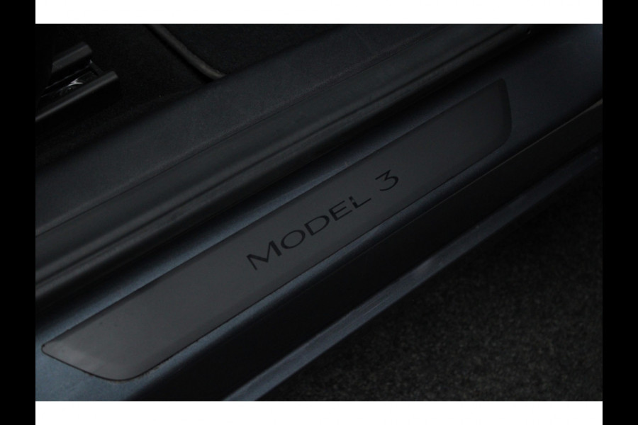 Tesla Model 3 Standard Plus ACC Autopilot Stuurverwarm. PDC Leer Navi Panoramadak 360° Elektr. achterklep Stoelverwarming voor & achter Climate voor & achter LM velgen BTW auto! Nieuw! Tesla Model 3 Standard Plus ACC Autopilot Stuurverwarm. PDC Leer Navi Panoramadak 360° Elektr. achterklep Stoelverwarming voor & achter Climate voor & achter LM velgen BTW auto! Nieuw!