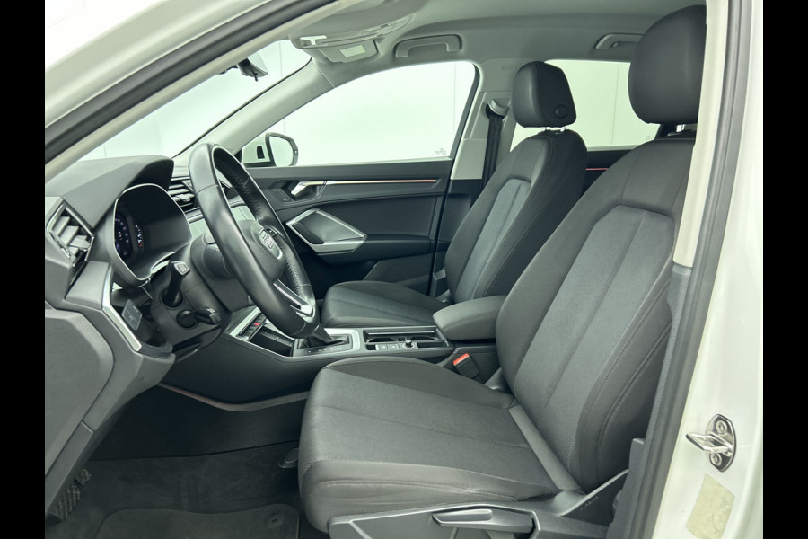 Audi Q3 40 TFSI quattro Advanced Pro S-Line (Dealer OnderH, Navi, StoelV, Parkeersensoren, Climate Con, Cruise Con, Etc) Audi Q3 40 TFSI quattro Advanced Pro S-Line (Dealer OnderH, Navi, StoelV, Parkeersensoren, Climate Con, Cruise Con, Etc)