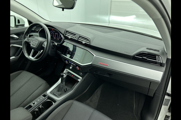 Audi Q3 40 TFSI quattro Advanced Pro S-Line (Dealer OnderH, Navi, StoelV, Parkeersensoren, Climate Con, Cruise Con, Etc) Audi Q3 40 TFSI quattro Advanced Pro S-Line (Dealer OnderH, Navi, StoelV, Parkeersensoren, Climate Con, Cruise Con, Etc)