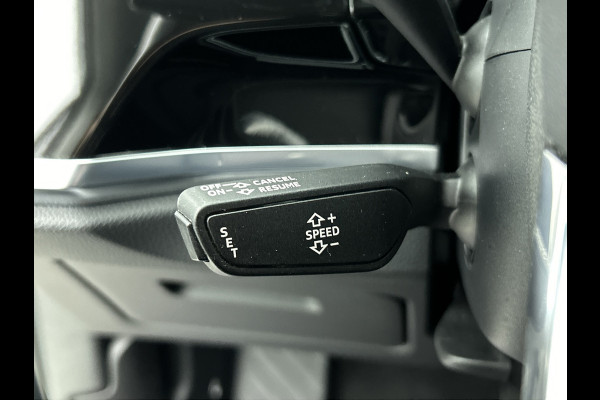 Audi Q3 40 TFSI quattro Advanced Pro S-Line (Dealer OnderH, Navi, StoelV, Parkeersensoren, Climate Con, Cruise Con, Etc) Audi Q3 40 TFSI quattro Advanced Pro S-Line (Dealer OnderH, Navi, StoelV, Parkeersensoren, Climate Con, Cruise Con, Etc)