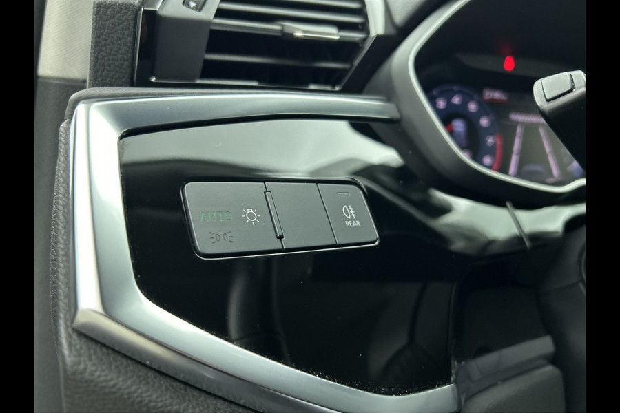 Audi Q3 40 TFSI quattro Advanced Pro S-Line (Dealer OnderH, Navi, StoelV, Parkeersensoren, Climate Con, Cruise Con, Etc) Audi Q3 40 TFSI quattro Advanced Pro S-Line (Dealer OnderH, Navi, StoelV, Parkeersensoren, Climate Con, Cruise Con, Etc)