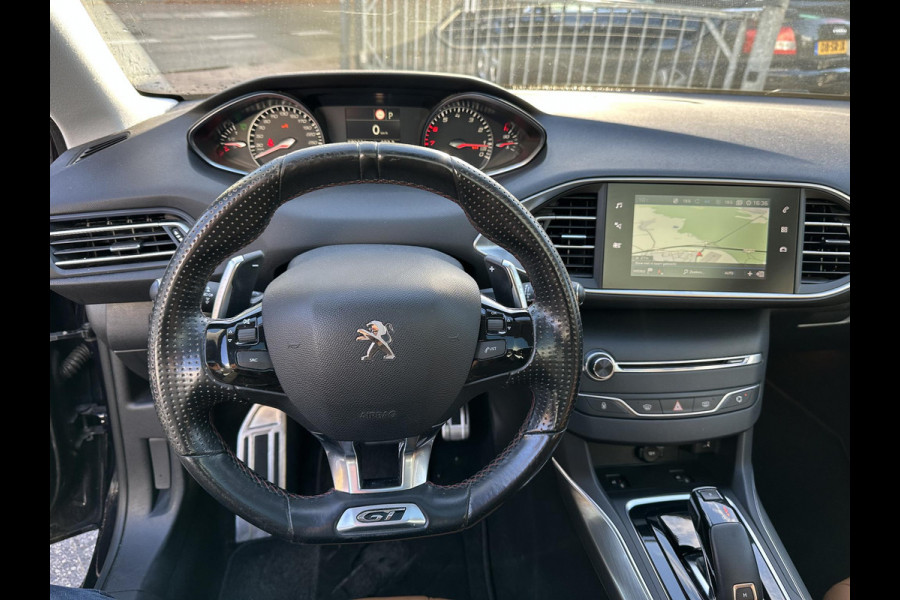 Peugeot 308 1.2 PureTech Aut8 GT-Line Black Optic Leder|CarPlay|LED|Massage|Panorama Peugeot 308 1.2 PureTech Aut8 GT-Line Black Optic Leder|CarPlay|LED|Massage|Panorama