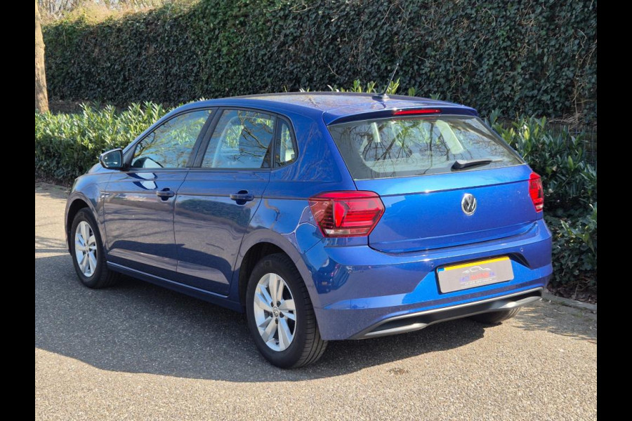 Volkswagen Polo Dealeronderhouden CarPlay Navi Dodehoekwaarschuwing Apps Stoelverwarming Volkswagen Polo Dealeronderhouden CarPlay Navi Dodehoekwaarschuwing Apps Stoelverwarming