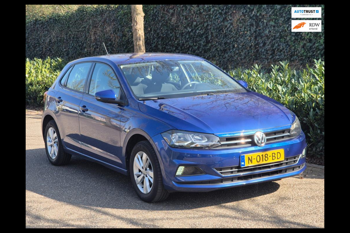 Volkswagen Polo Dealeronderhouden CarPlay Navi Dodehoekwaarschuwing Apps Stoelverwarming Volkswagen Polo Dealeronderhouden CarPlay Navi Dodehoekwaarschuwing Apps Stoelverwarming