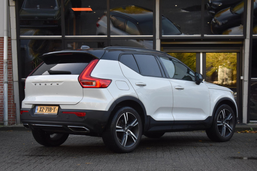 Volvo XC40 2.0 T4 R-Design Camera Pilot ACC Bliss Standkachel Volvo XC40 2.0 T4 R-Design Camera Pilot ACC Bliss Standkachel