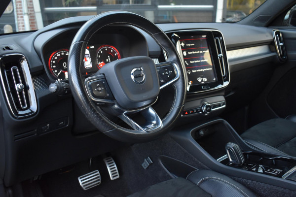 Volvo XC40 2.0 T4 R-Design Camera Pilot ACC Bliss Standkachel Volvo XC40 2.0 T4 R-Design Camera Pilot ACC Bliss Standkachel