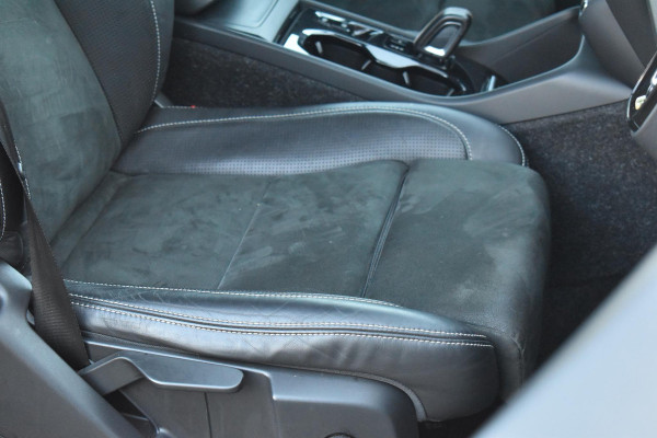 Volvo XC40 2.0 T4 R-Design Camera Pilot ACC Bliss Standkachel Volvo XC40 2.0 T4 R-Design Camera Pilot ACC Bliss Standkachel