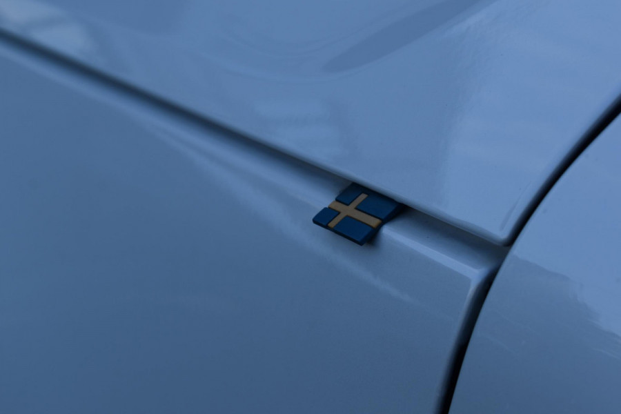 Volvo XC40 2.0 T4 R-Design Camera Pilot ACC Bliss Standkachel Volvo XC40 2.0 T4 R-Design Camera Pilot ACC Bliss Standkachel