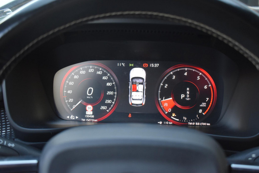 Volvo XC40 2.0 T4 R-Design Camera Pilot ACC Bliss Standkachel Volvo XC40 2.0 T4 R-Design Camera Pilot ACC Bliss Standkachel