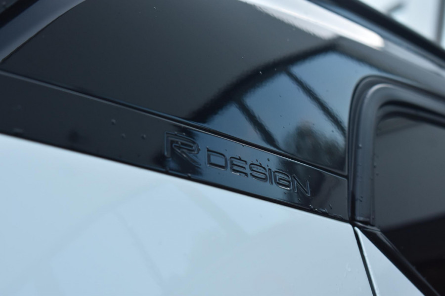 Volvo XC40 2.0 T4 R-Design Camera Pilot ACC Bliss Standkachel Volvo XC40 2.0 T4 R-Design Camera Pilot ACC Bliss Standkachel