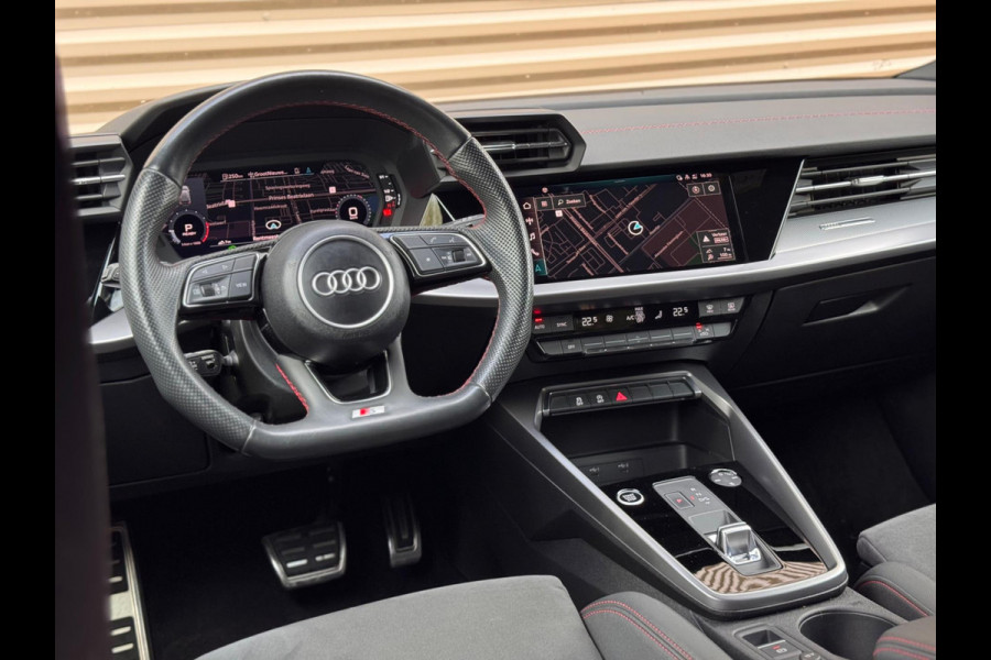 Audi A3 Sportback 35 TFSI S edition RS zetels/Keyless/Camera