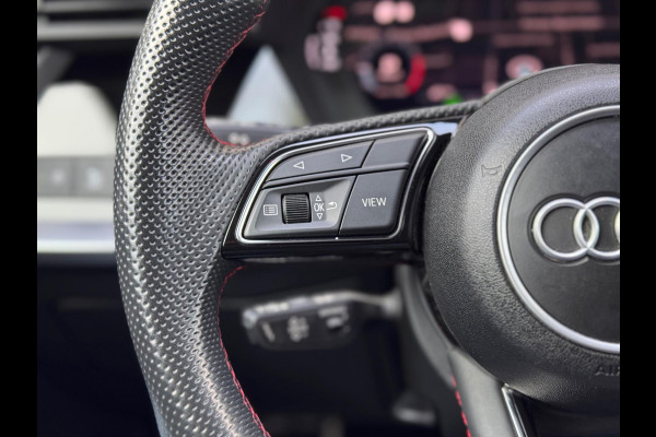 Audi A3 Sportback 35 TFSI S edition RS zetels/Keyless/Camera