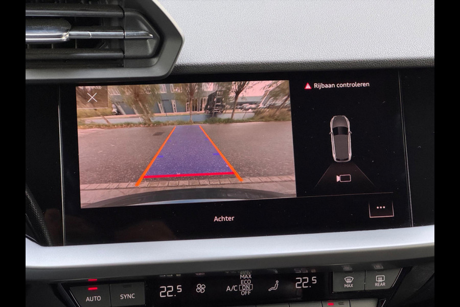 Audi A3 Sportback 35 TFSI S edition RS zetels/Keyless/Camera