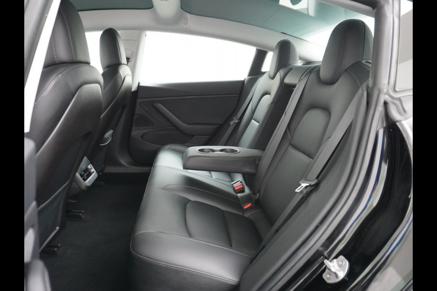 Tesla Model 3 Long Range 75kWh 463PK SOH 90% FSD Full Self Driving Computer-3 Premium Audio 4wd  18" Lmv AutoPilot Panoramadak Camera's Leder  Stoel en achterbank verwarming Keyless Electr.Stoelen+Memory+Easy-Entry WiFi Origineel Nederlandse auto Grootste accu, Tot 16,5kwh thuis laden. Tesla Model 3 Long Range 75kWh 463PK SOH 90% FSD Full Self Driving Computer-3 Premium Audio 4wd  18" Lmv AutoPilot Panoramadak Camera's Leder  Stoel en achterbank verwarming Keyless Electr.Stoelen+Memory+Easy-Entry WiFi Origineel Nederlandse auto Grootste accu, Tot 16,5kwh thuis laden.