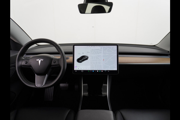 Tesla Model 3 Long Range 75kWh 463PK SOH 90% FSD Full Self Driving Computer-3 Premium Audio 4wd  18" Lmv AutoPilot Panoramadak Camera's Leder  Stoel en achterbank verwarming Keyless Electr.Stoelen+Memory+Easy-Entry WiFi Origineel Nederlandse auto Grootste accu, Tot 16,5kwh thuis laden. Tesla Model 3 Long Range 75kWh 463PK SOH 90% FSD Full Self Driving Computer-3 Premium Audio 4wd  18" Lmv AutoPilot Panoramadak Camera's Leder  Stoel en achterbank verwarming Keyless Electr.Stoelen+Memory+Easy-Entry WiFi Origineel Nederlandse auto Grootste accu, Tot 16,5kwh thuis laden.