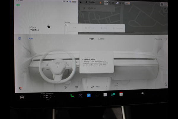 Tesla Model 3 Long Range 75kWh 463PK SOH 90% FSD Full Self Driving Computer-3 Premium Audio 4wd  18" Lmv AutoPilot Panoramadak Camera's Leder  Stoel en achterbank verwarming Keyless Electr.Stoelen+Memory+Easy-Entry WiFi Origineel Nederlandse auto Grootste accu, Tot 16,5kwh thuis laden. Tesla Model 3 Long Range 75kWh 463PK SOH 90% FSD Full Self Driving Computer-3 Premium Audio 4wd  18" Lmv AutoPilot Panoramadak Camera's Leder  Stoel en achterbank verwarming Keyless Electr.Stoelen+Memory+Easy-Entry WiFi Origineel Nederlandse auto Grootste accu, Tot 16,5kwh thuis laden.