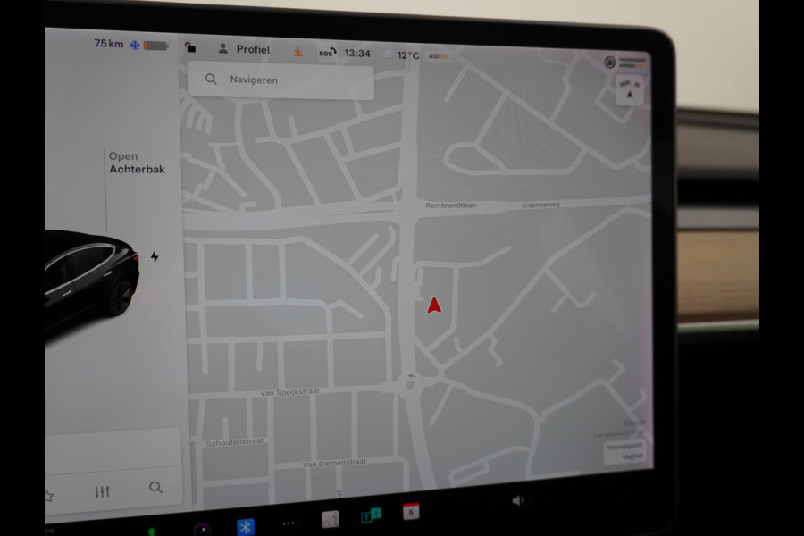 Tesla Model 3 Long Range 75kWh 463PK SOH 90% FSD Full Self Driving Computer-3 Premium Audio 4wd  18" Lmv AutoPilot Panoramadak Camera's Leder  Stoel en achterbank verwarming Keyless Electr.Stoelen+Memory+Easy-Entry WiFi Origineel Nederlandse auto Grootste accu, Tot 16,5kwh thuis laden. Tesla Model 3 Long Range 75kWh 463PK SOH 90% FSD Full Self Driving Computer-3 Premium Audio 4wd  18" Lmv AutoPilot Panoramadak Camera's Leder  Stoel en achterbank verwarming Keyless Electr.Stoelen+Memory+Easy-Entry WiFi Origineel Nederlandse auto Grootste accu, Tot 16,5kwh thuis laden.