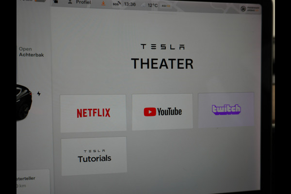 Tesla Model 3 Long Range 75kWh 463PK SOH 90% FSD Full Self Driving Computer-3 Premium Audio 4wd  18" Lmv AutoPilot Panoramadak Camera's Leder  Stoel en achterbank verwarming Keyless Electr.Stoelen+Memory+Easy-Entry WiFi Origineel Nederlandse auto Grootste accu, Tot 16,5kwh thuis laden. Tesla Model 3 Long Range 75kWh 463PK SOH 90% FSD Full Self Driving Computer-3 Premium Audio 4wd  18" Lmv AutoPilot Panoramadak Camera's Leder  Stoel en achterbank verwarming Keyless Electr.Stoelen+Memory+Easy-Entry WiFi Origineel Nederlandse auto Grootste accu, Tot 16,5kwh thuis laden.