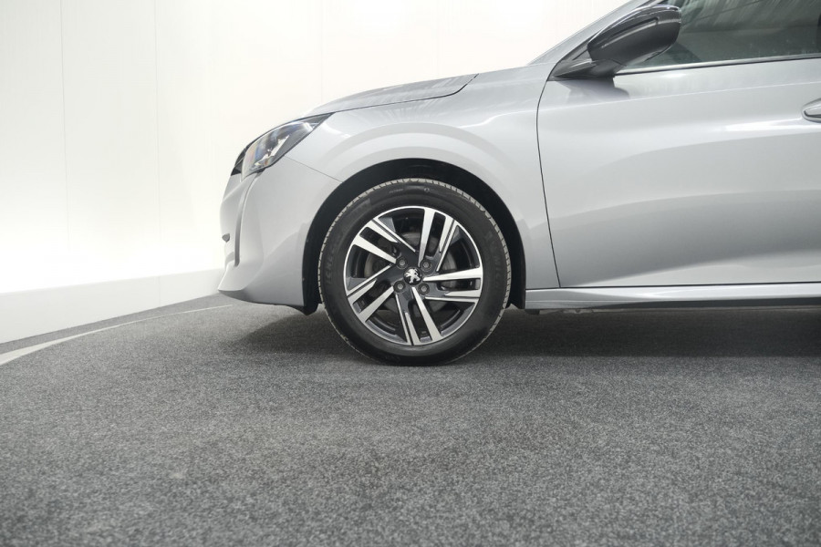 Peugeot 208 PureTech 100 EAT8 Allure Pack | Camera | Apple Carplay | Parkeersensoren | Stoelverwarming Peugeot 208 PureTech 100 EAT8 Allure Pack | Camera | Apple Carplay | Parkeersensoren | Stoelverwarming