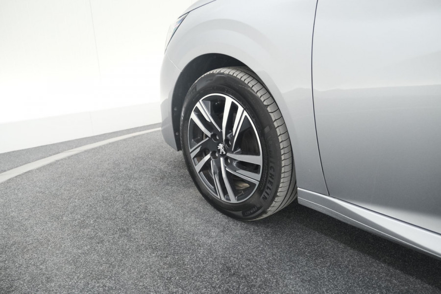 Peugeot 208 PureTech 100 EAT8 Allure Pack | Camera | Apple Carplay | Parkeersensoren | Stoelverwarming Peugeot 208 PureTech 100 EAT8 Allure Pack | Camera | Apple Carplay | Parkeersensoren | Stoelverwarming