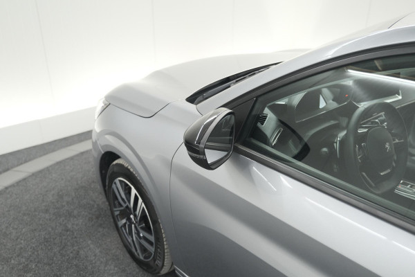 Peugeot 208 PureTech 100 EAT8 Allure Pack | Camera | Apple Carplay | Parkeersensoren | Stoelverwarming Peugeot 208 PureTech 100 EAT8 Allure Pack | Camera | Apple Carplay | Parkeersensoren | Stoelverwarming