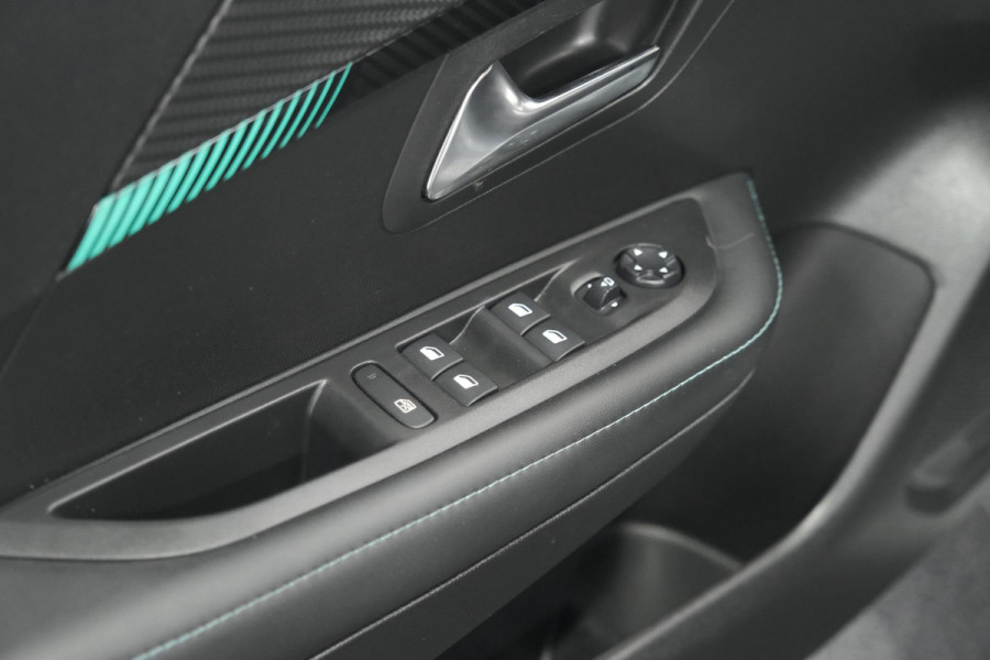 Peugeot 208 PureTech 100 EAT8 Allure Pack | Camera | Apple Carplay | Parkeersensoren | Stoelverwarming Peugeot 208 PureTech 100 EAT8 Allure Pack | Camera | Apple Carplay | Parkeersensoren | Stoelverwarming