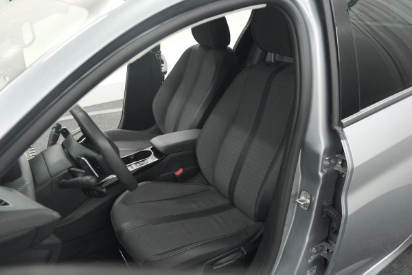 Peugeot 208 PureTech 100 EAT8 Allure Pack | Camera | Apple Carplay | Parkeersensoren | Stoelverwarming Peugeot 208 PureTech 100 EAT8 Allure Pack | Camera | Apple Carplay | Parkeersensoren | Stoelverwarming