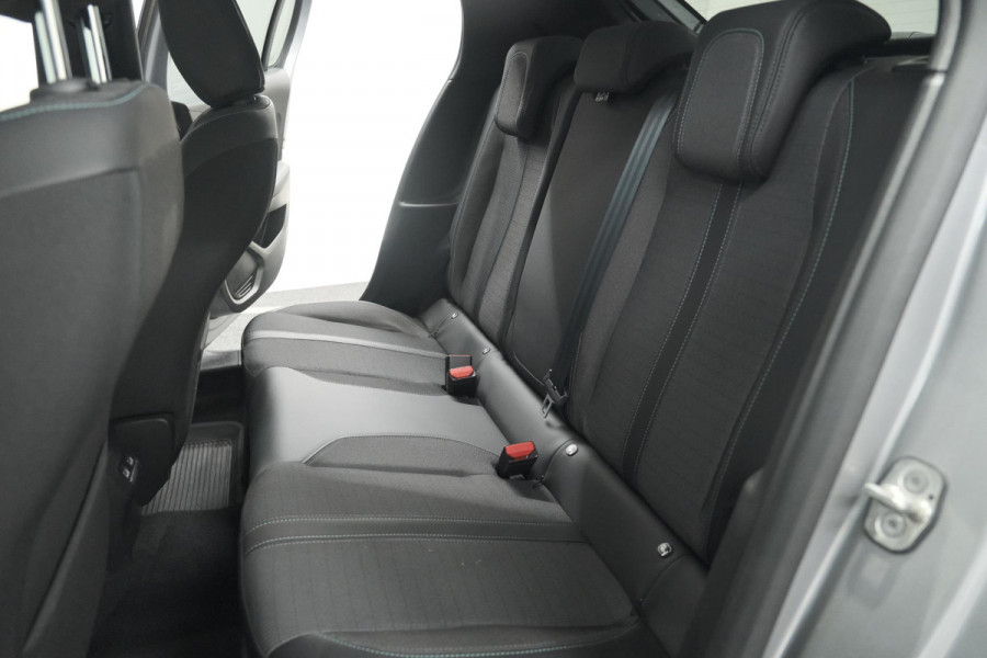 Peugeot 208 PureTech 100 EAT8 Allure Pack | Camera | Apple Carplay | Parkeersensoren | Stoelverwarming Peugeot 208 PureTech 100 EAT8 Allure Pack | Camera | Apple Carplay | Parkeersensoren | Stoelverwarming